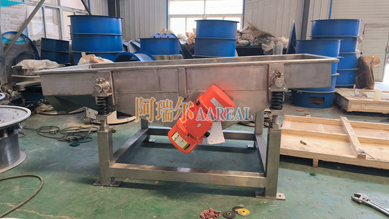1000*2500mm Adjustable Angle Stainless Steel 304 Linear Vibrating Sieve For Ice Cubes