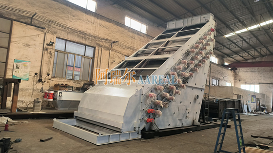 2400*6000mm 3 Deck High Frequency Screen Vibratory Sieve For Marble Calcium Carbonate Particles Precise Separation Driven By Unbalanced Motors