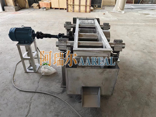 Stainless Steel 316L High Frequency Vibrating Frame Flat Vibrating Screen Machine For Paper Pulp Filtration