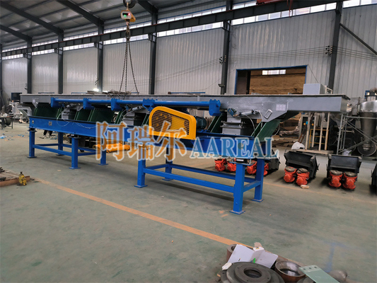 Long Distance 600mm Width Stainless Steel 304 Leaf Spring Eccentric Balanced Vibratory Conveyor For 25 Tons Per Hour Salt Conveying