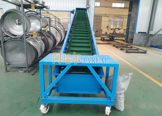 1400mm Climbing Skirt Industrial Belt Conveyors For Block Sugar